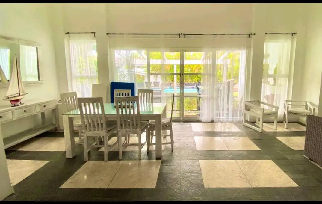 Vendo villa privada ubicada en Juan Dolió Foto 7273959-5.jpg