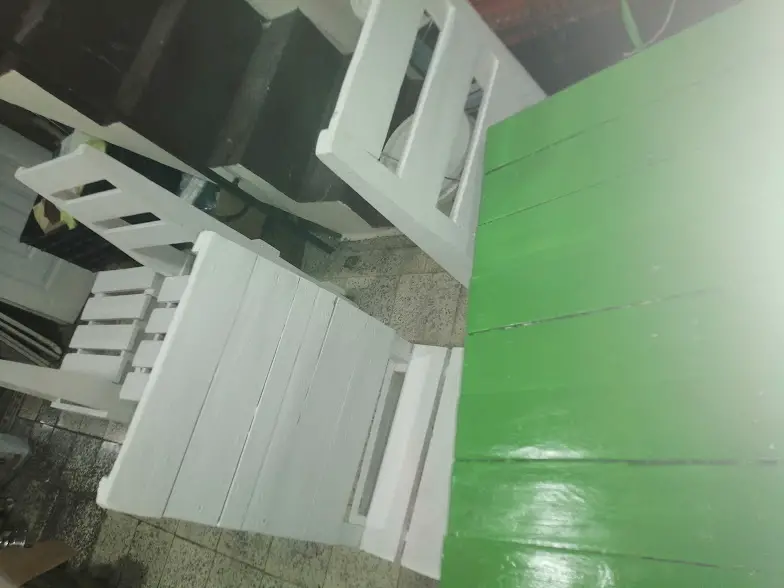 Vendo 8 sillas 2 mesas expansibles desarmables en madera como comedor  Foto 7273992-3.jpg