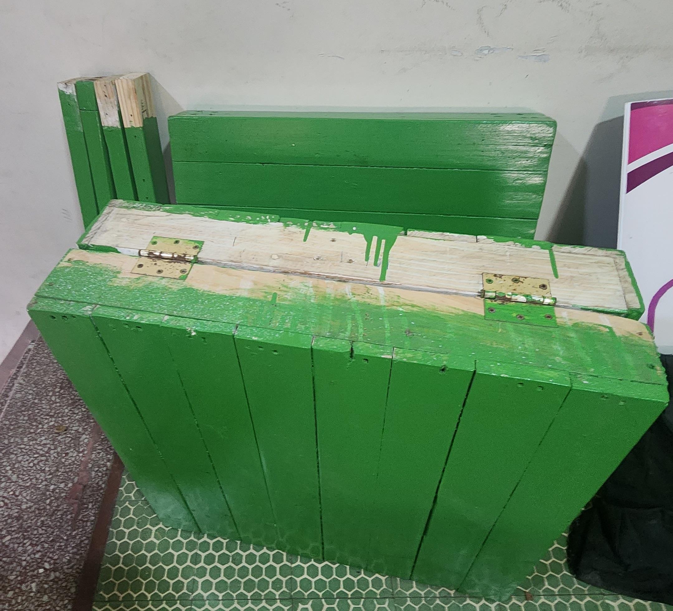 Vendo 8 sillas 2 mesas expansibles desarmables en madera como comedor  Foto 7273992-7.jpg