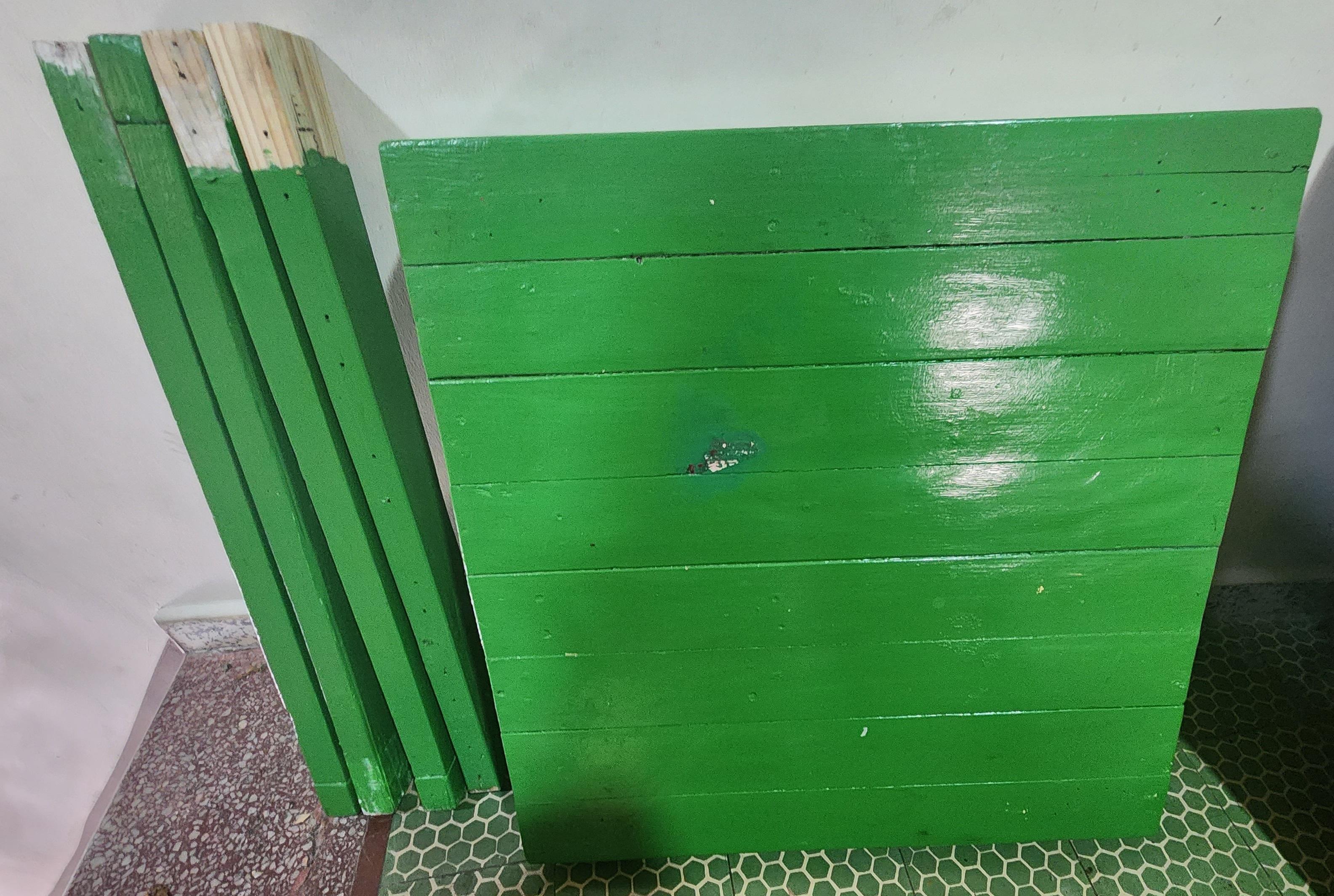 Vendo 8 sillas 2 mesas expansibles desarmables en madera como comedor  Foto 7273992-8.jpg