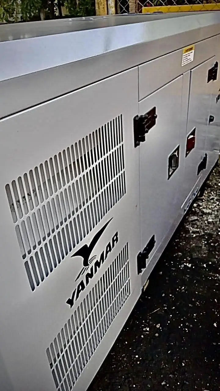 PLANTA ELÉCTRICA YANMAR DE 30 KW SÚPER SILENCIOSA  Foto 7274067-2.jpg