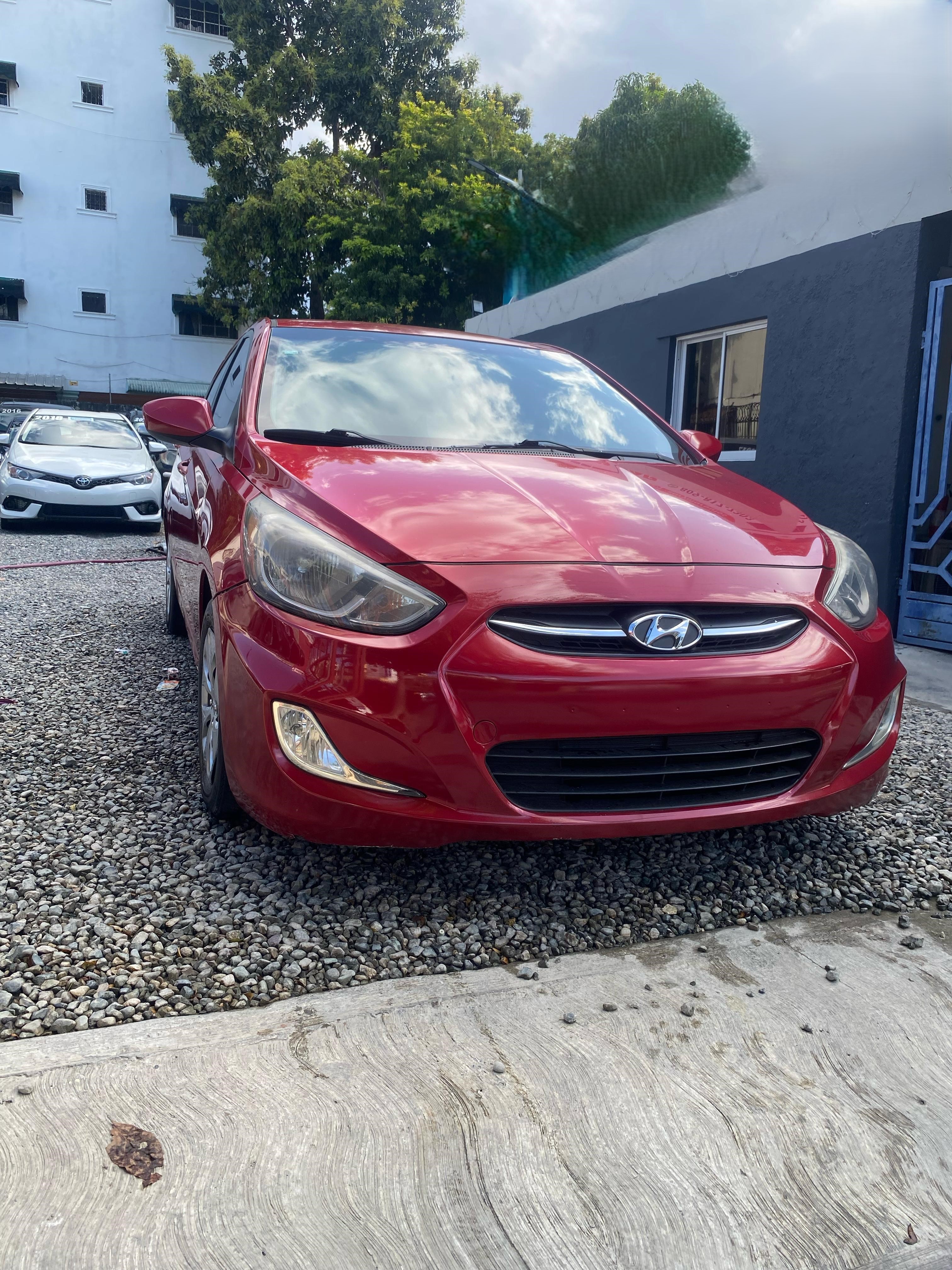 Hyundai Accent SE 2015 Foto 7274075-4.jpg