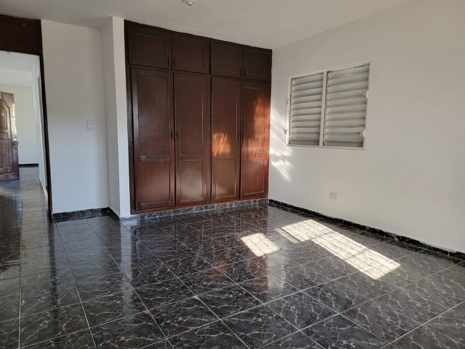 RENTO APART DE 1 HABITACION A UNA ESQ D LA CARR MELLA LUCERNA STO.DGO. Foto 7274078-7.jpg