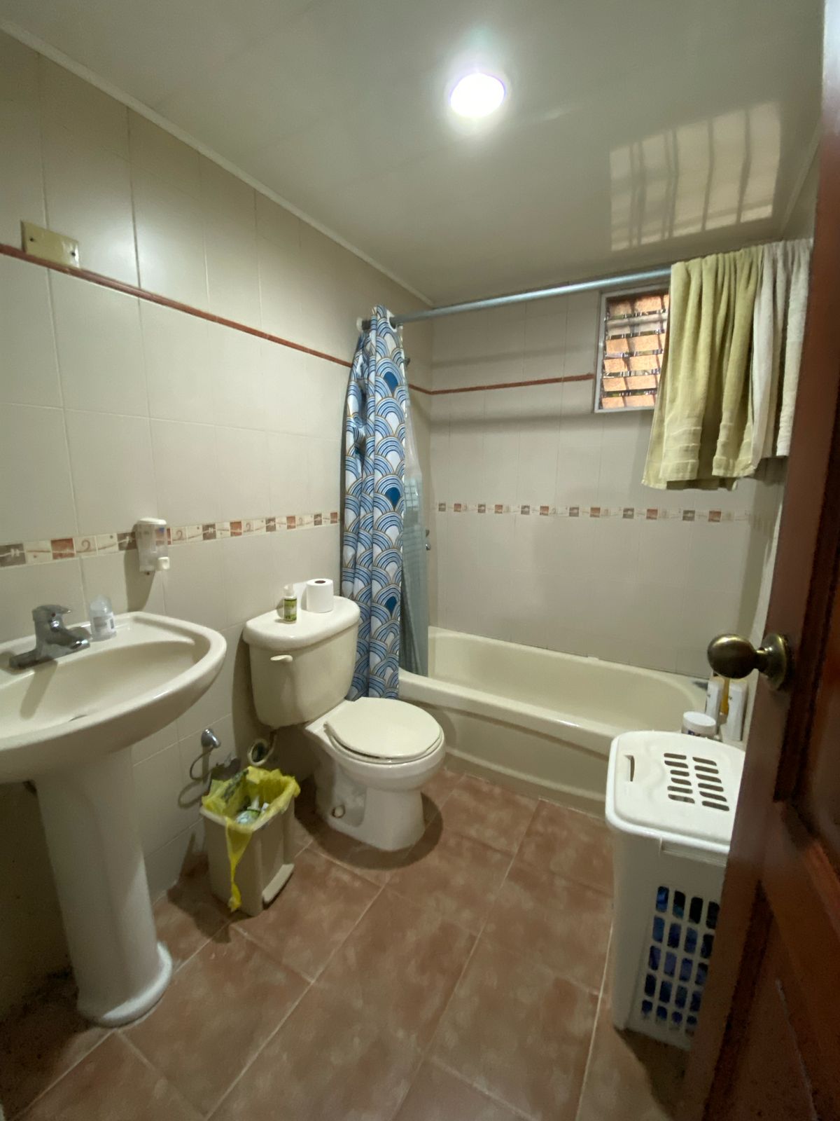 Oportunidad Primer Piso De 2 Hab Prox A Cayetano Germosen Foto 7274092-6.jpg