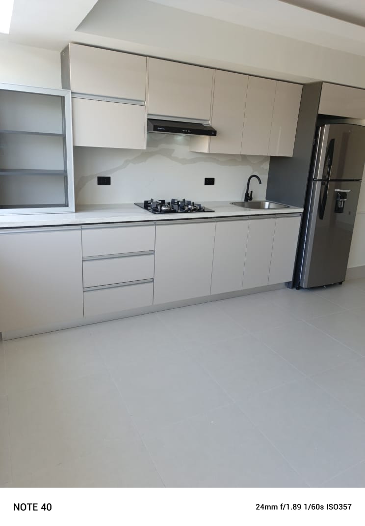 Apartamento en Alquiler con linea blanca en Evaristo Morales Foto 7274127-2.jpg