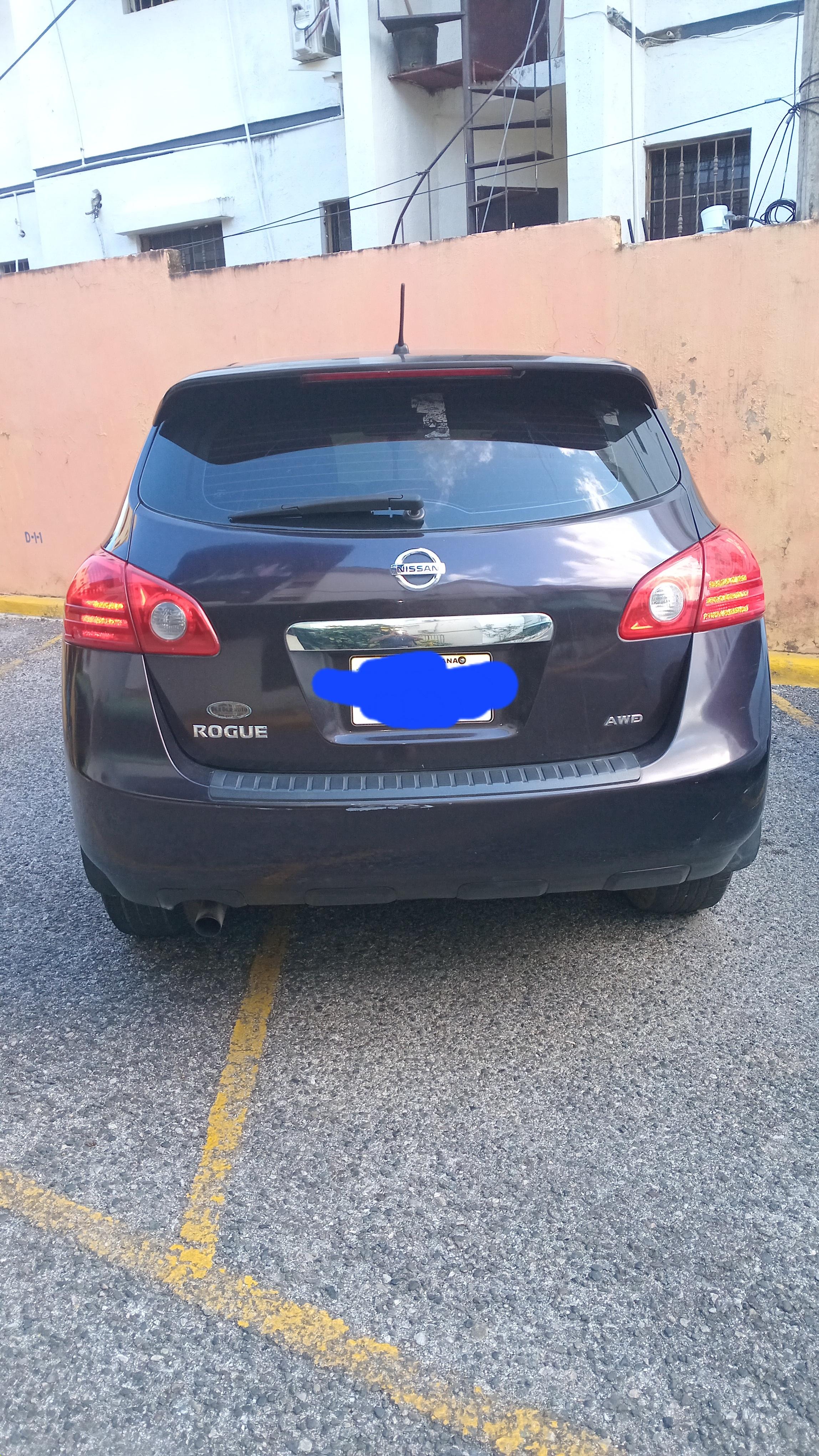 Nissan rogue 2013 en letrero oportunidad  Foto 7274153-4.jpg