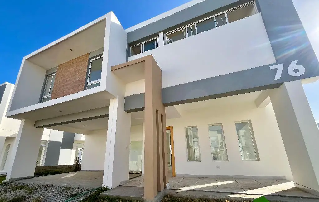 Casa de dos niveles en residencial cerrado Foto 7274156-1.jpg