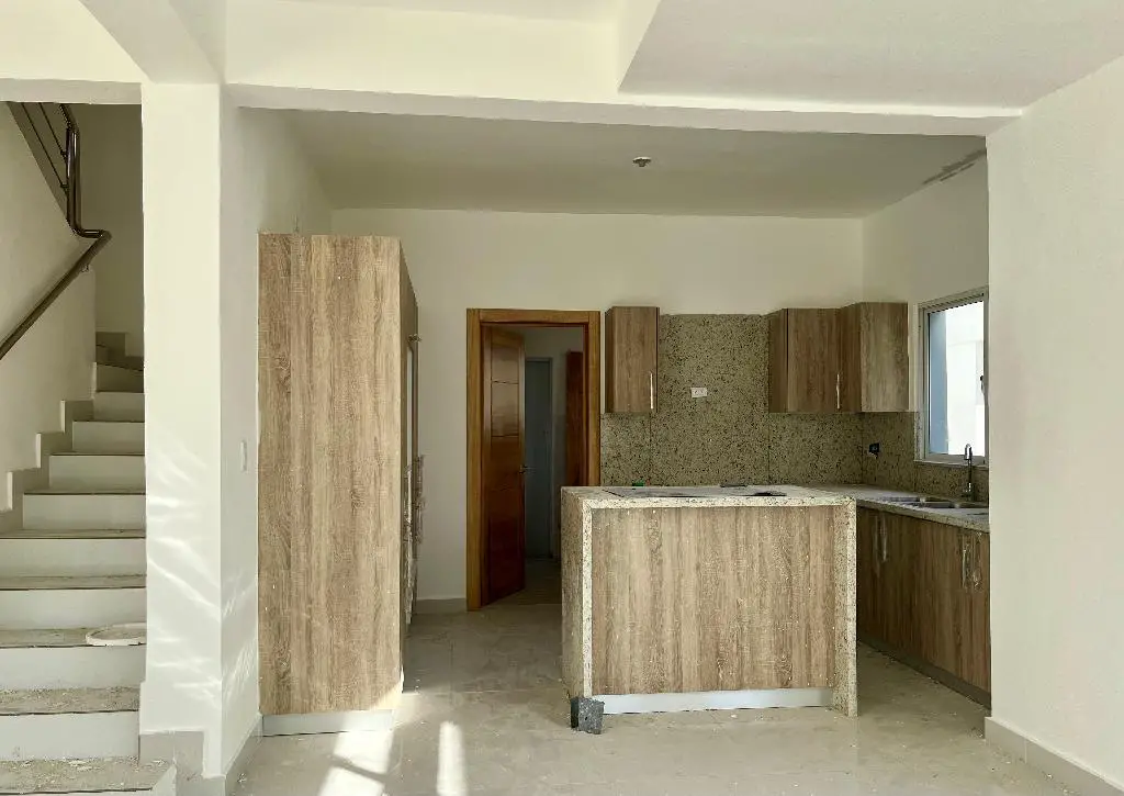 Casa de dos niveles en residencial cerrado Foto 7274156-4.jpg