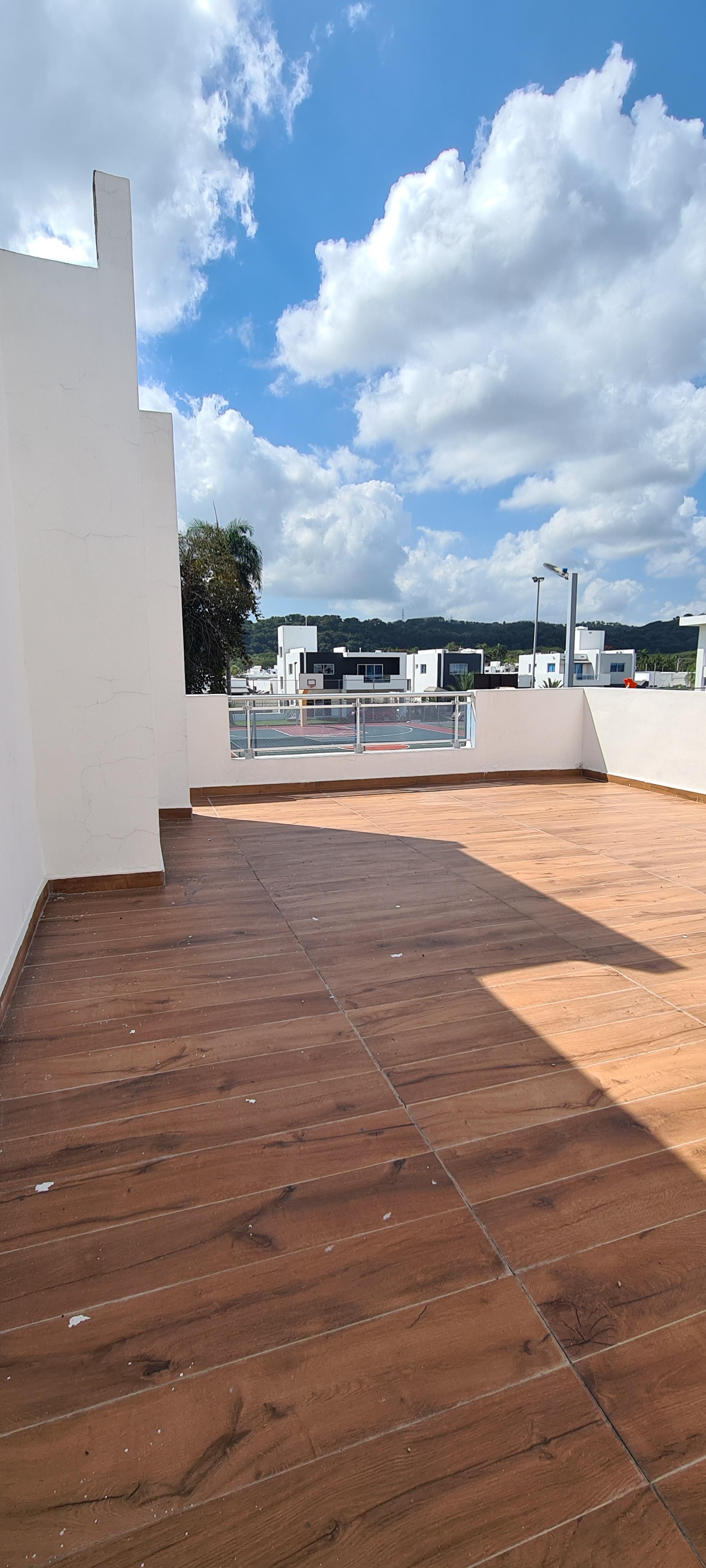 Casa de dos niveles en residencial cerrado en San Cristobal Foto 7274157-3.jpg