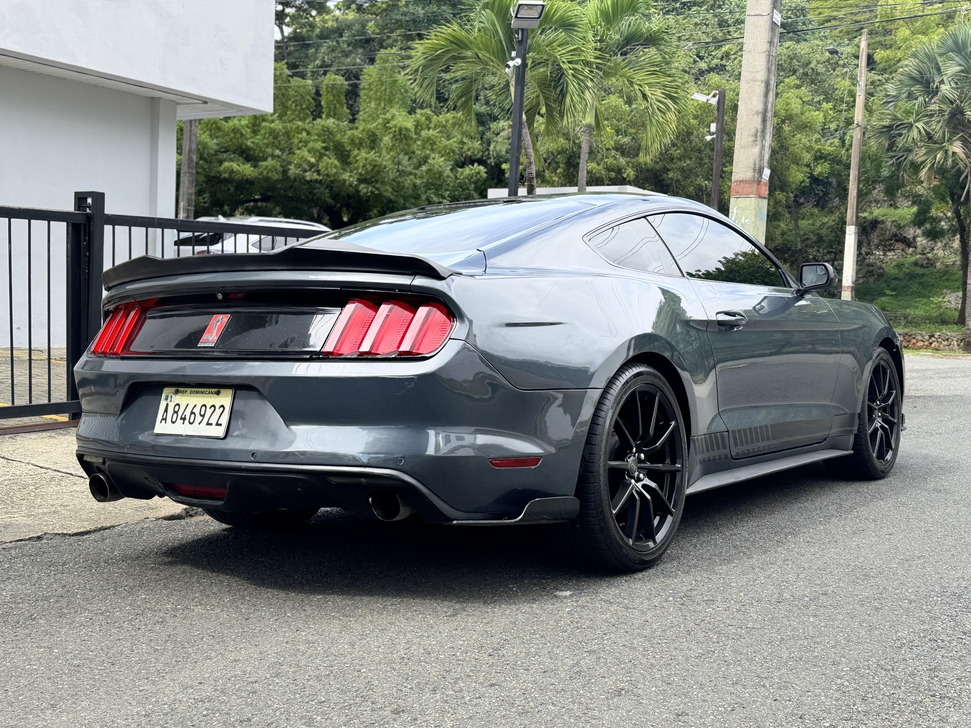 Ford Mustang 2016 V6  Foto 7274182-3.jpg