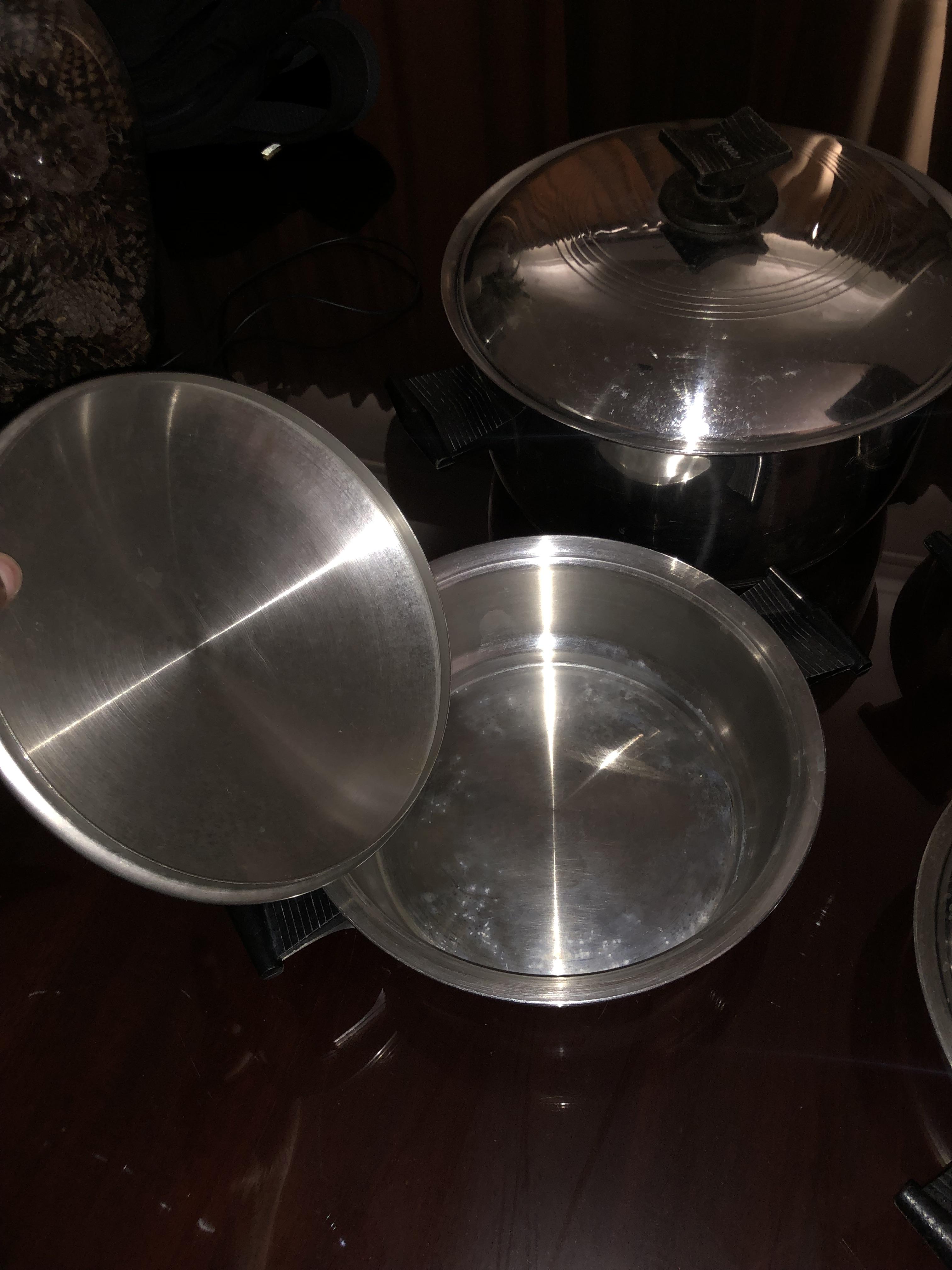 Juego de ollas quirúrgicas marca Rena Ware Foto 7274264-6.jpg