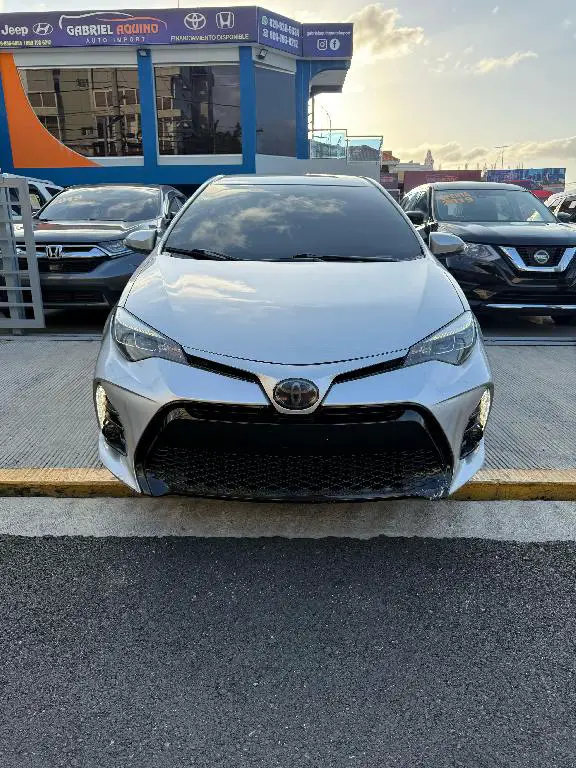 TOYOTA COROLLA SE 2018 Foto 7274309-2.jpg