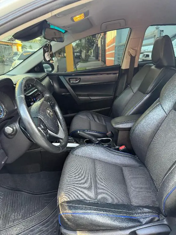 TOYOTA COROLLA SE 2018 Foto 7274309-4.jpg