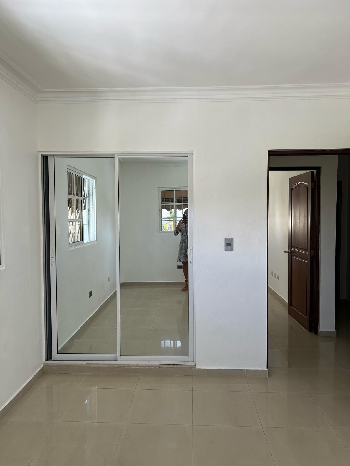Alquilo apartamento 3 habitaciones 2 parqueos avenida independencia  Foto 7274317-14.jpg