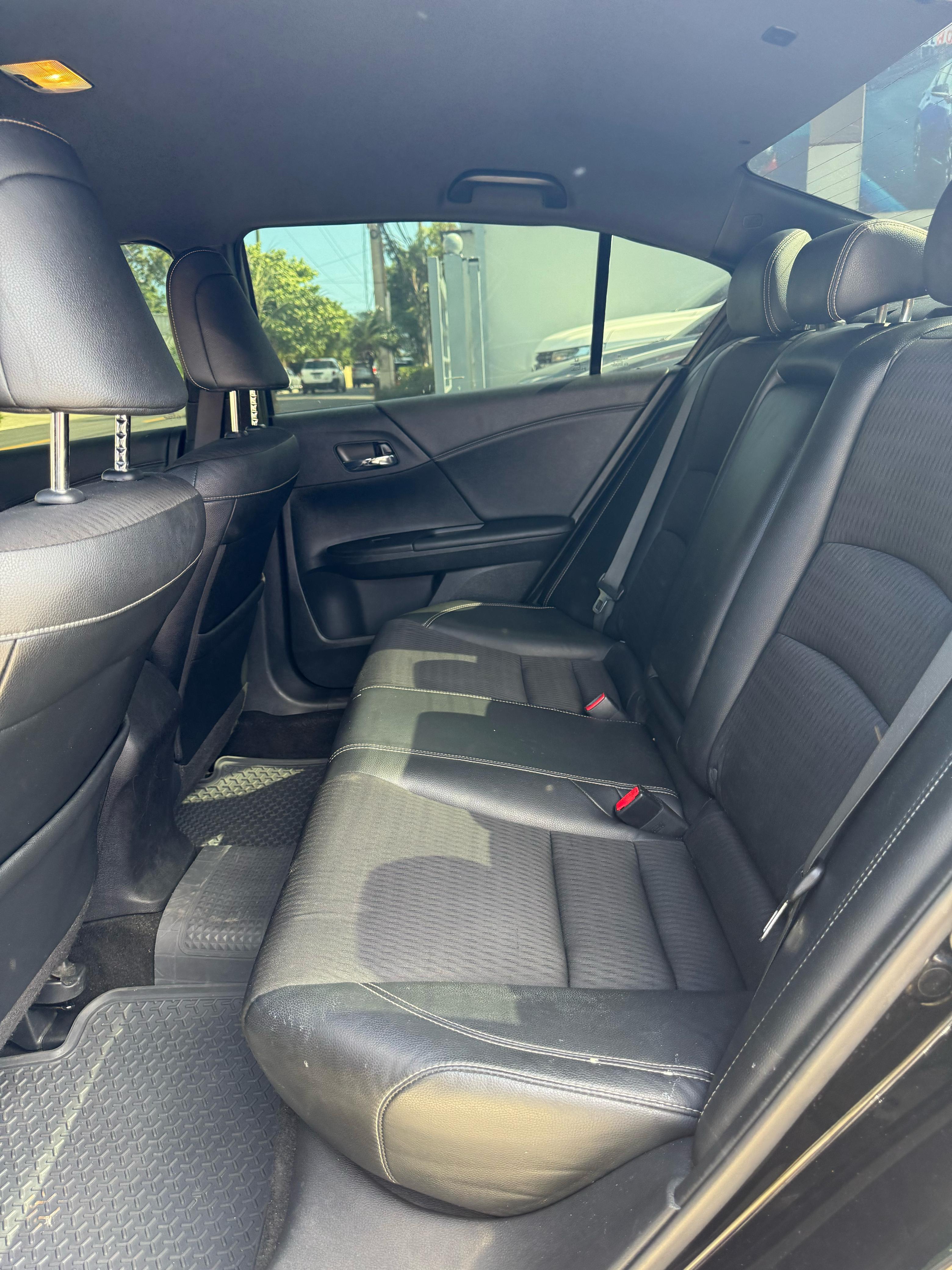 HONDA ACCORD SPORT Foto 7274329-5.jpg