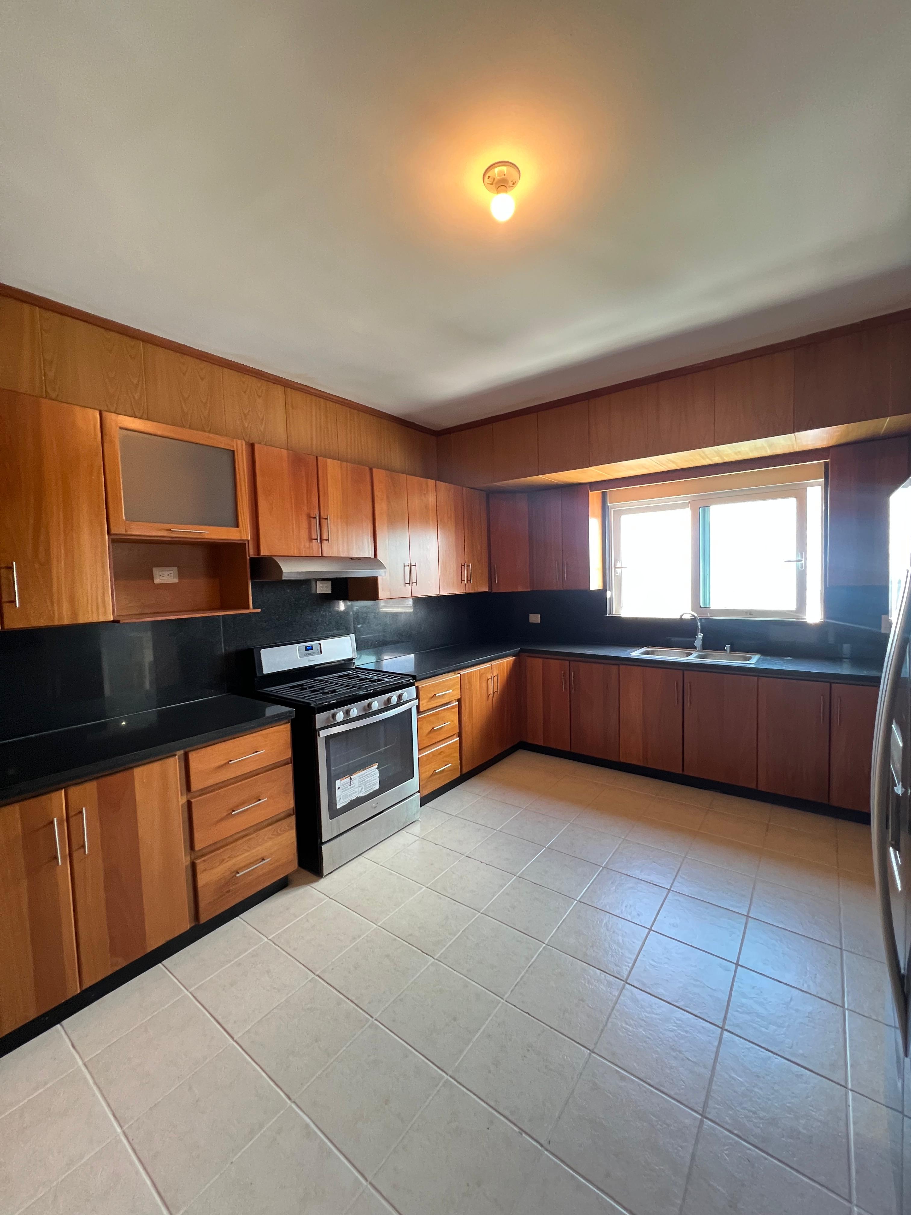 Apartamento en Alquiler en Bella Vista piso 13 con Vista al Mar Foto 7274331-9.jpg