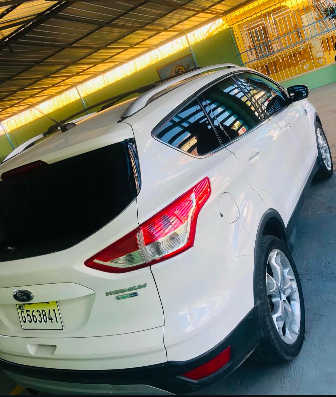 Ford Escape 2.0 titanium 2013 en Peravia Foto 7274387-4.jpg