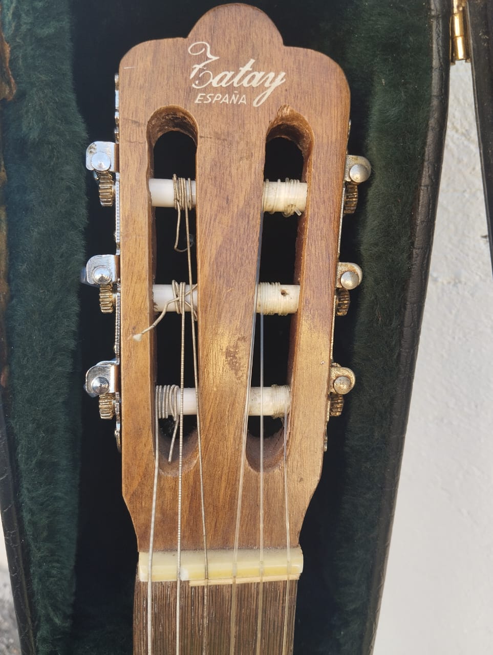 Guitarra Española Vicente Tatay con Forro Duro Foto 7274452-7.jpg