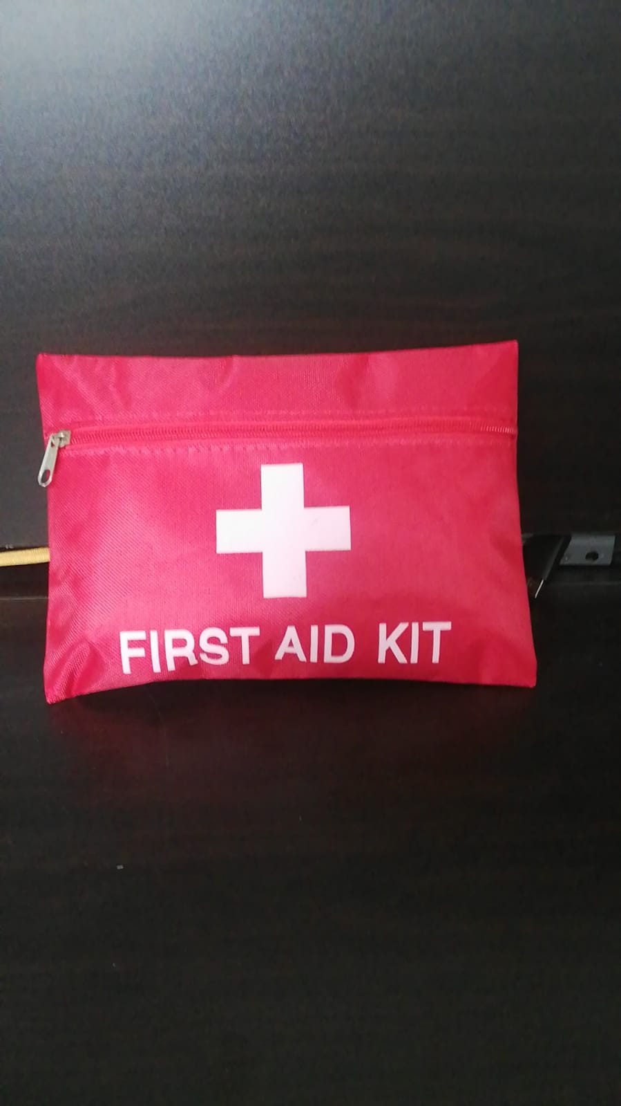 Botiquín de Primeros Auxilios Completo Seguridad y Preparación en Todo Foto 7274457-1.jpg