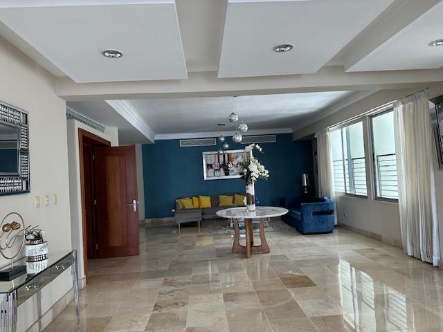 ALQUILO APARTAMENTO EN PIANTINI CON 319 MTS Foto 7274481-1.jpg