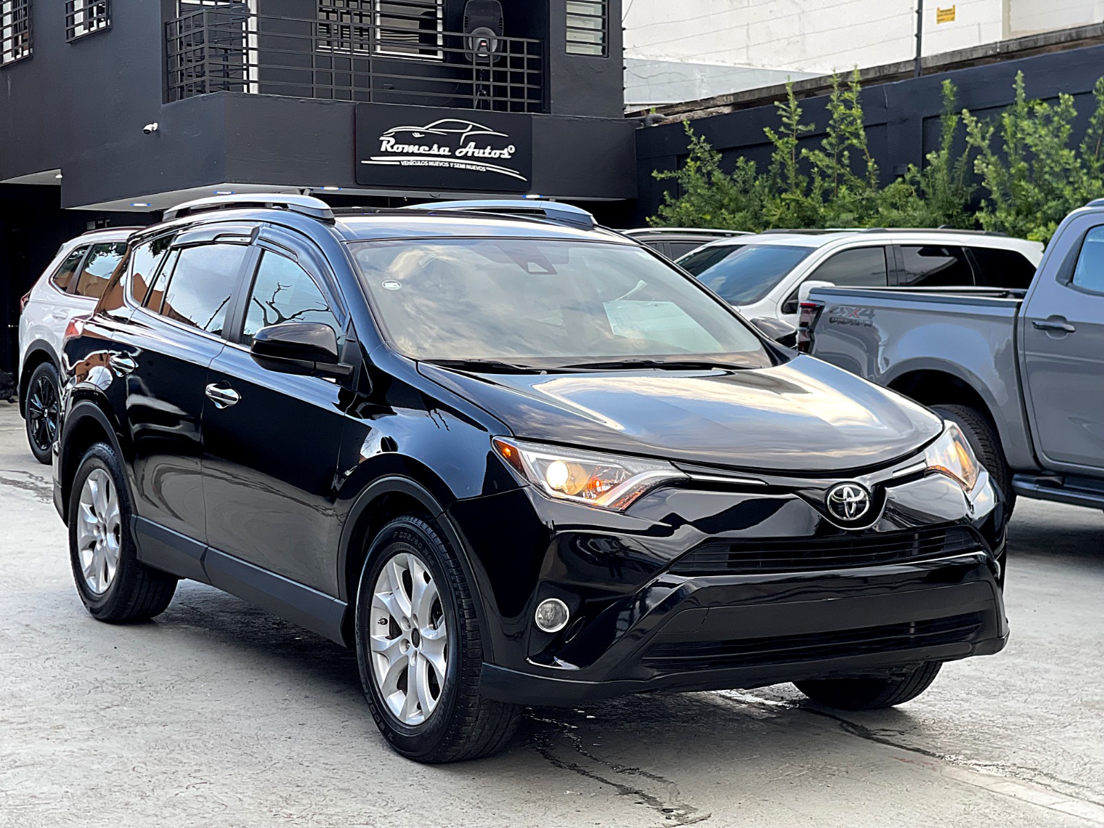 TOYOTA RAV LE 4X4 2018 en Santo Domingo Este Foto 7274519-3.jpg