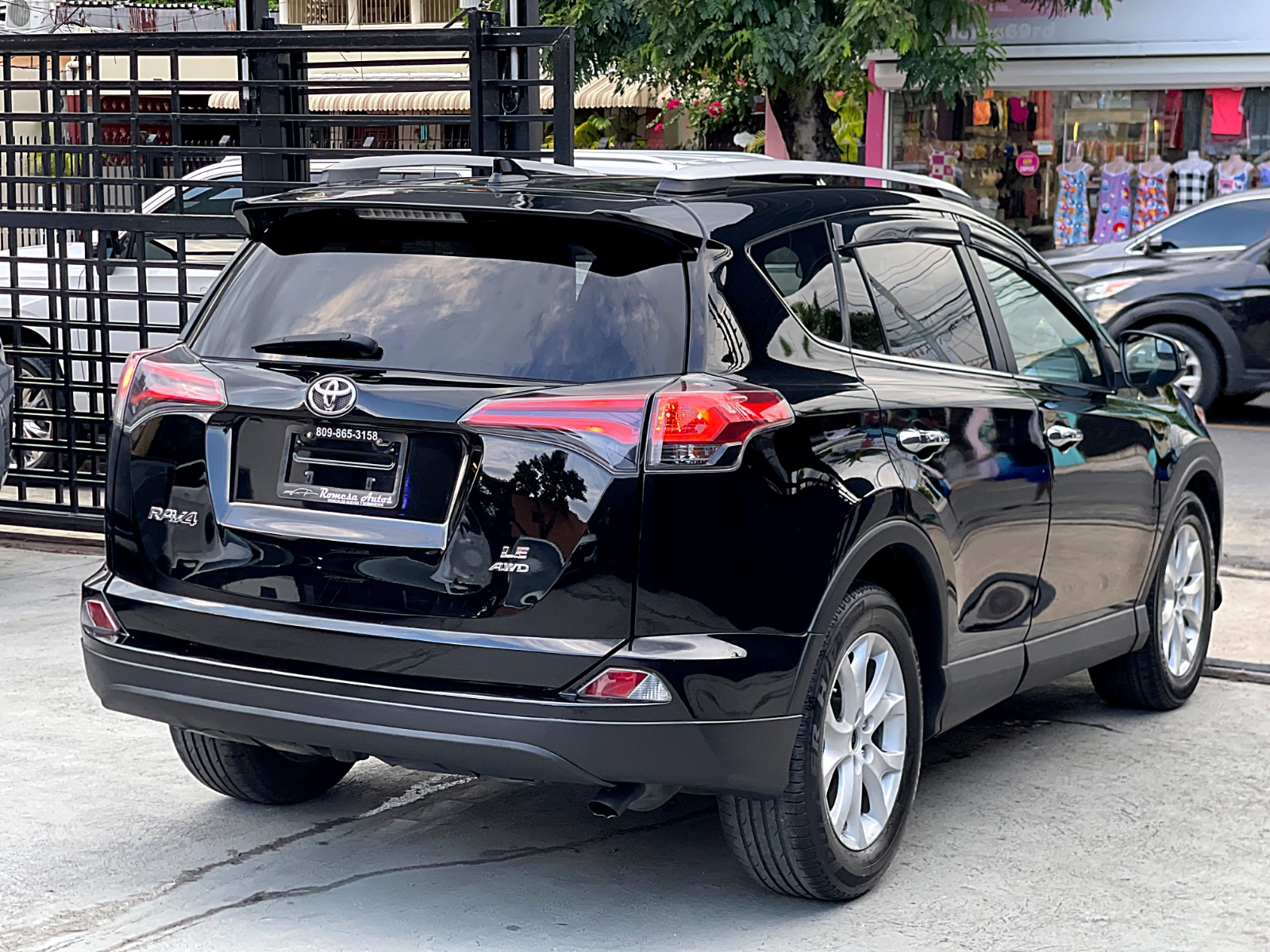TOYOTA RAV LE 4X4 2018 en Santo Domingo Este Foto 7274519-5.jpg