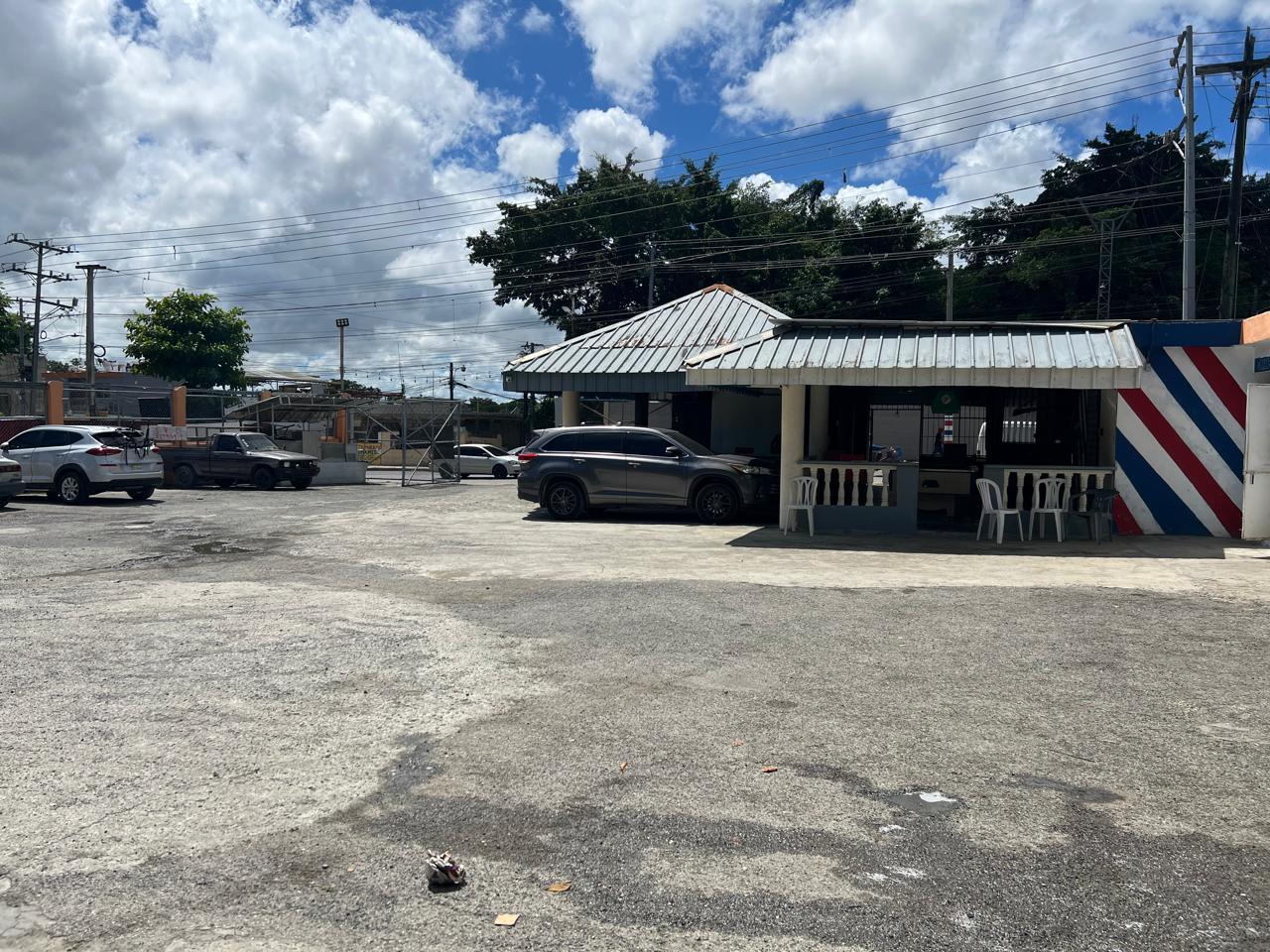 Vendo CAR WASH en LOS GUARICANOS de Oportunidad 1600 Mts.2 calle Sánch Foto 7274684-11.jpg