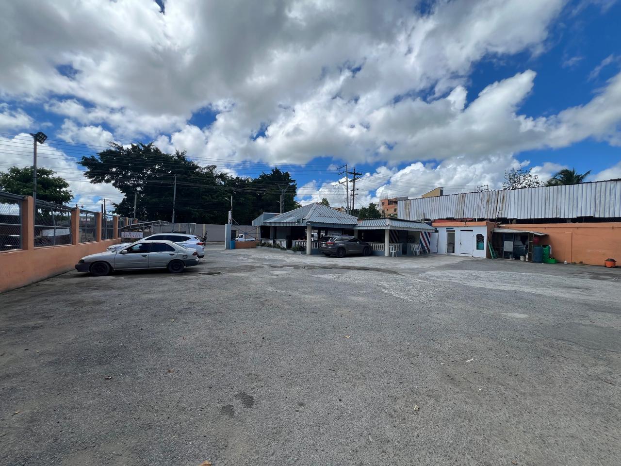 Vendo CAR WASH en LOS GUARICANOS de Oportunidad 1600 Mts.2 calle Sánch Foto 7274684-13.jpg