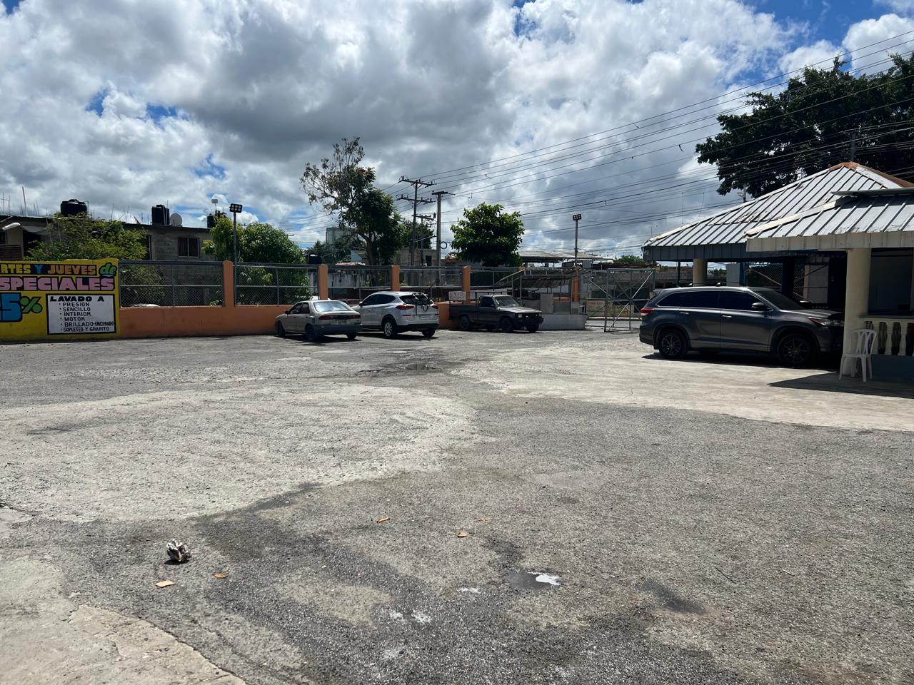 Vendo CAR WASH en LOS GUARICANOS de Oportunidad 1600 Mts.2 calle Sánch Foto 7274684-3.jpg