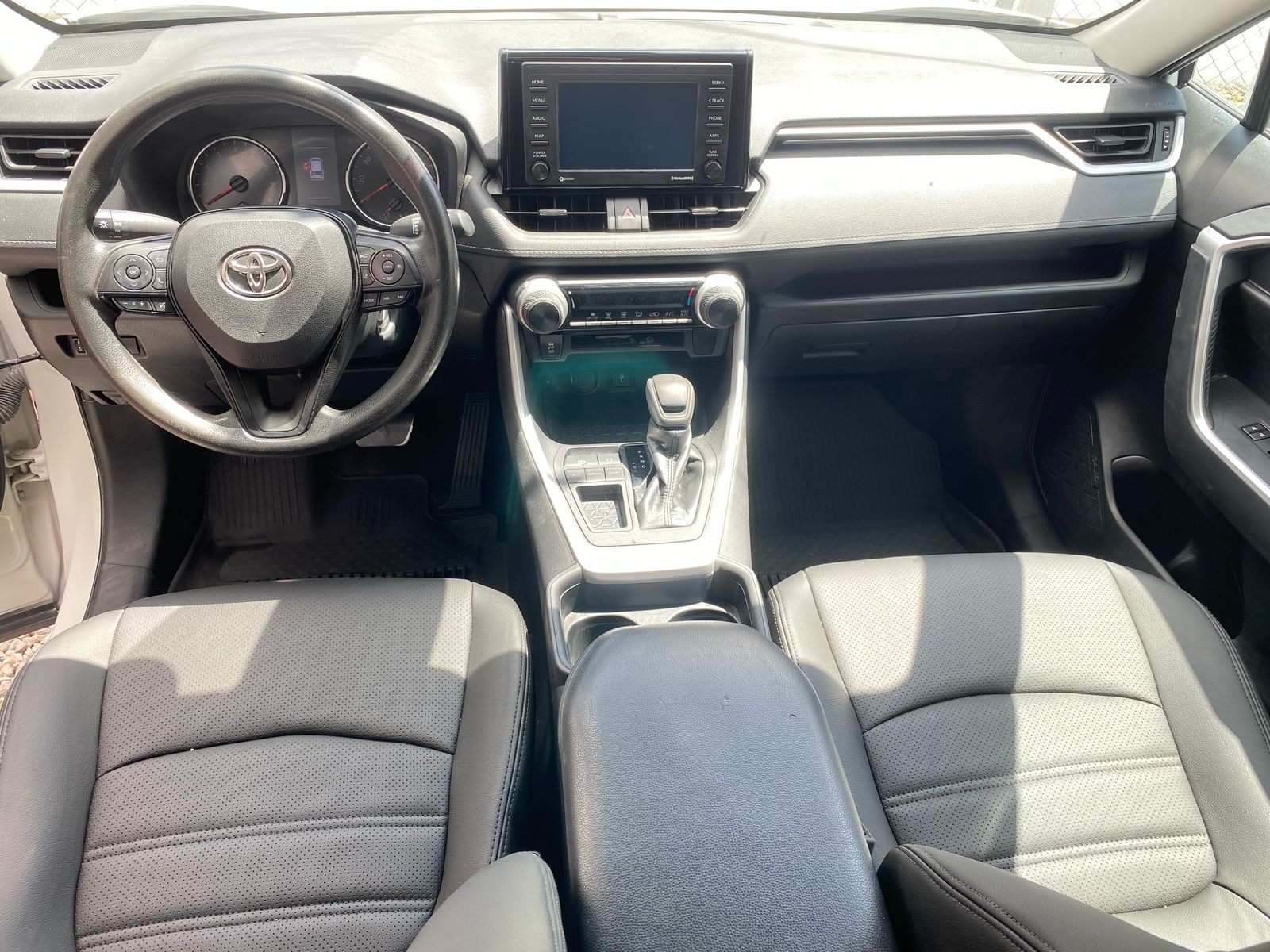 TOYOTA RAV4 LE 2021  Foto 7274973-8.jpg