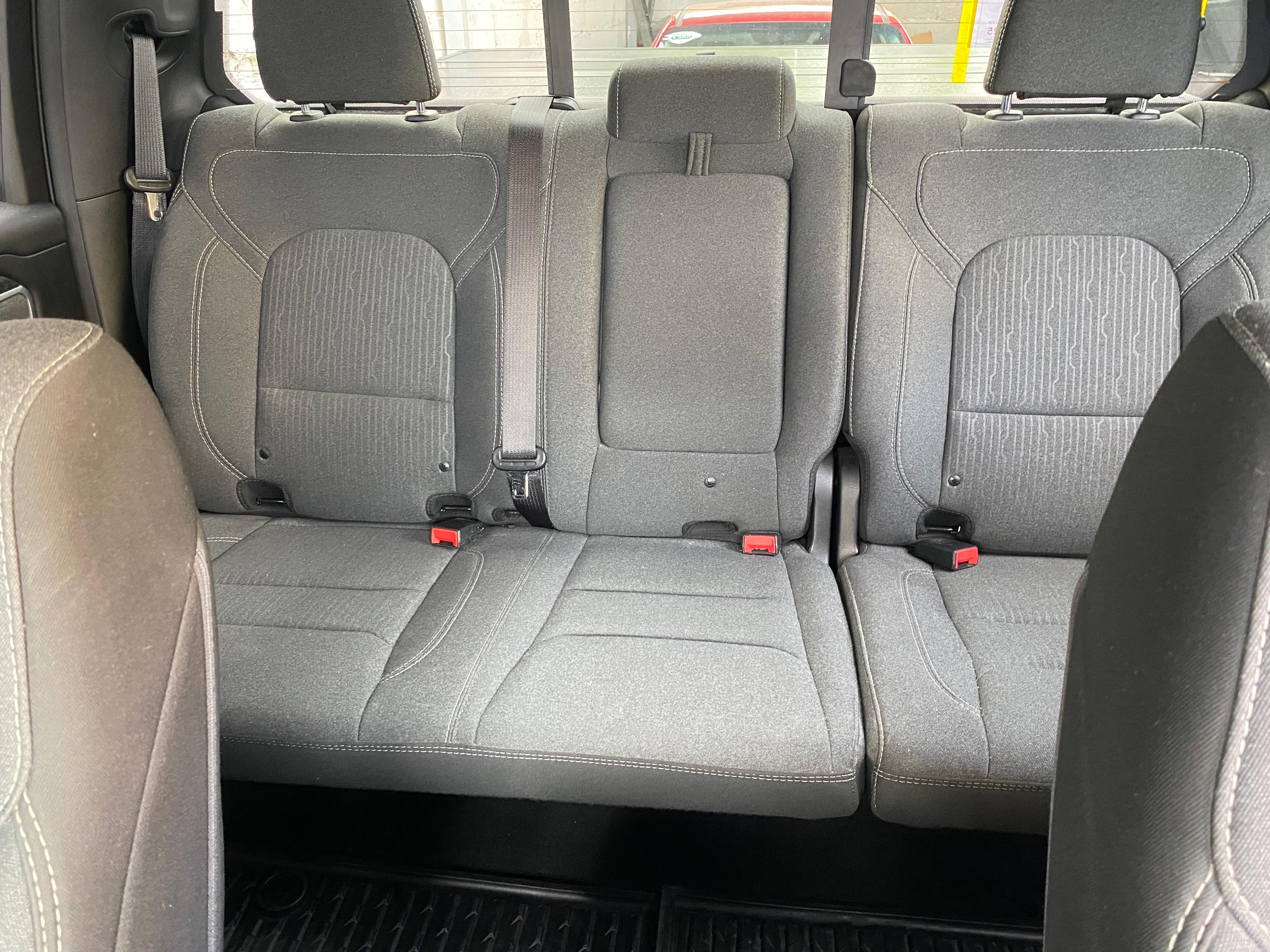 DODGE RAM 1500 BIGHORN 2019 Foto 7274980-8.jpg
