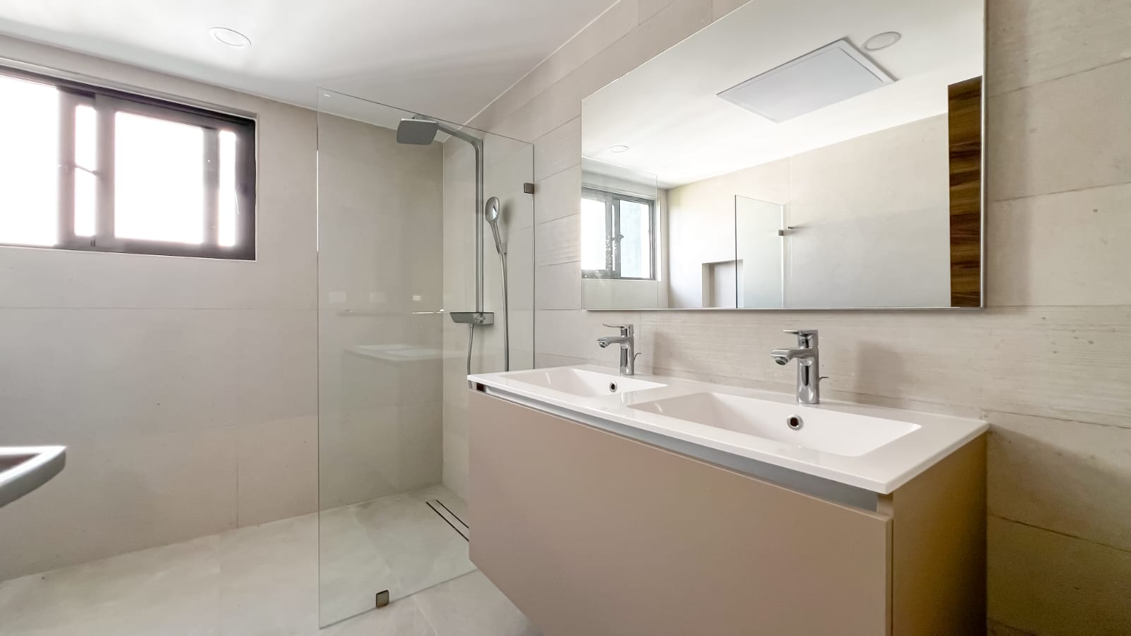 Villa en venta en Cocotal con línea blanca de 3 habitaciones Foto 7275003-13.jpg