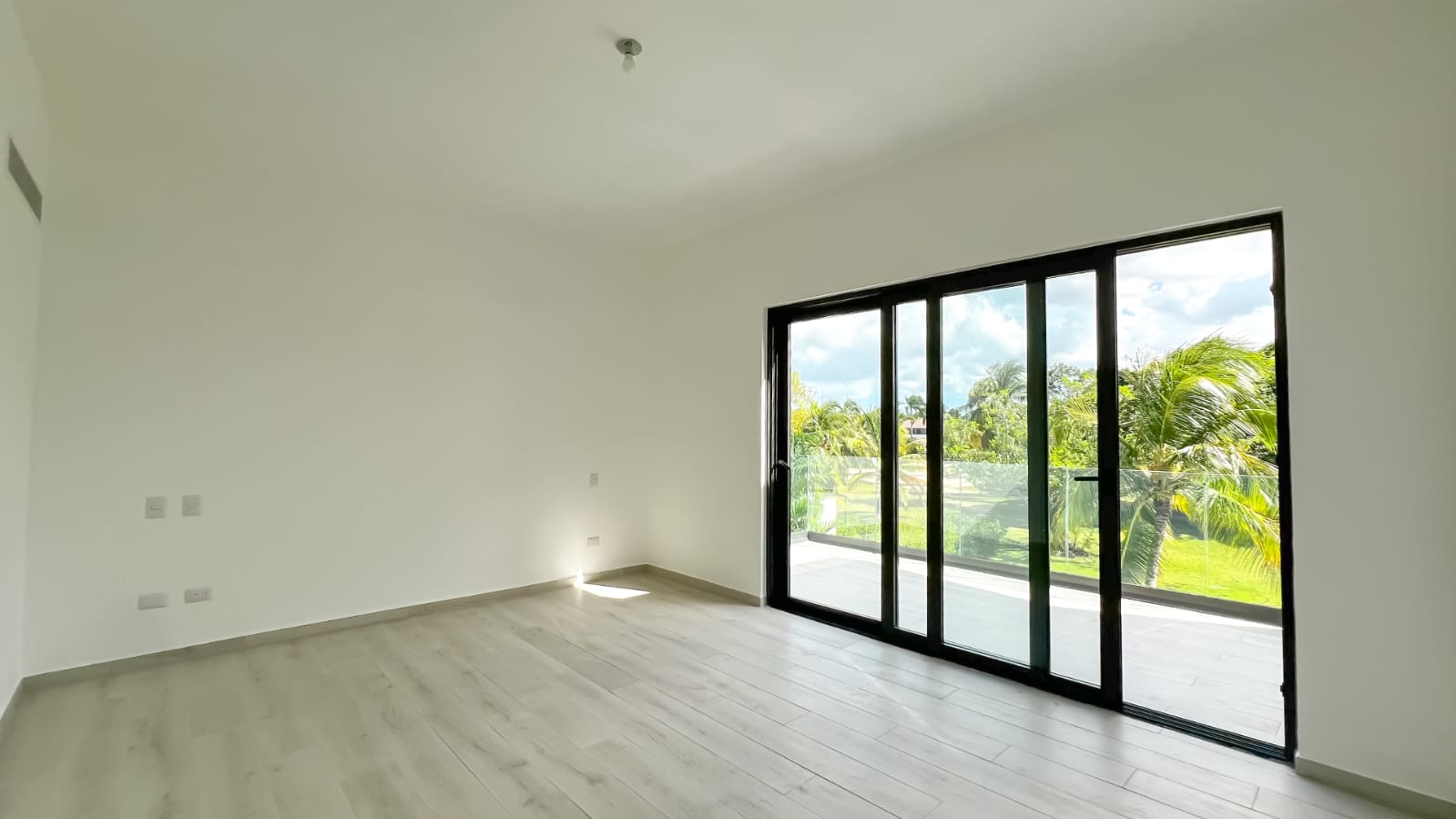 Villa en venta en Cocotal con línea blanca de 3 habitaciones Foto 7275003-14.jpg