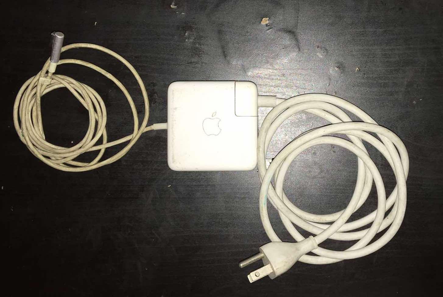 Cargador Apple 60W MagSafe 1 para Macbook MacBook Pro y MacBook Air. Foto 7275527-2.jpg