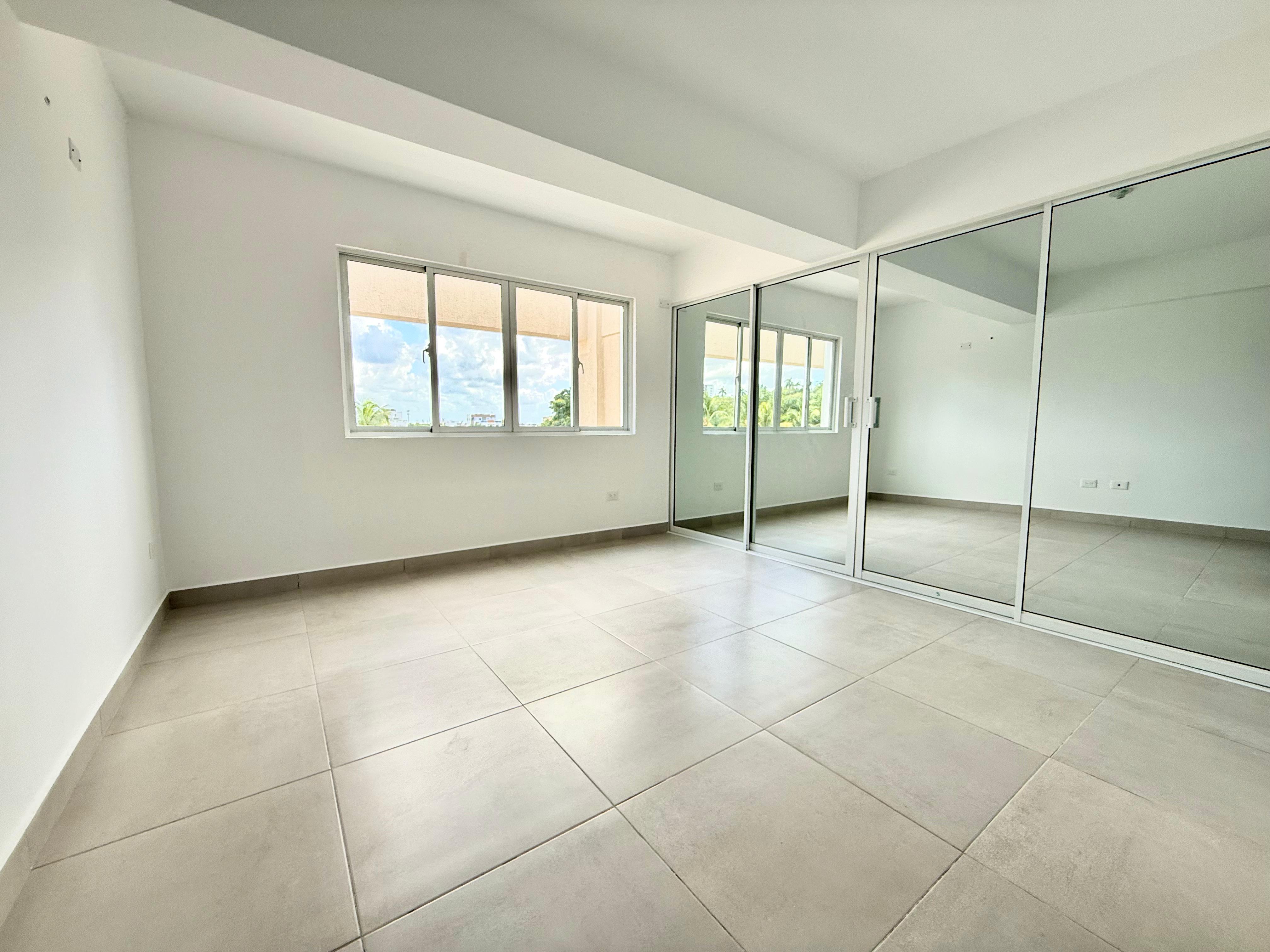 Apartamento de 3 Habitaciones en Venta en la Av. Independencia.  Foto 7275556-4.jpg