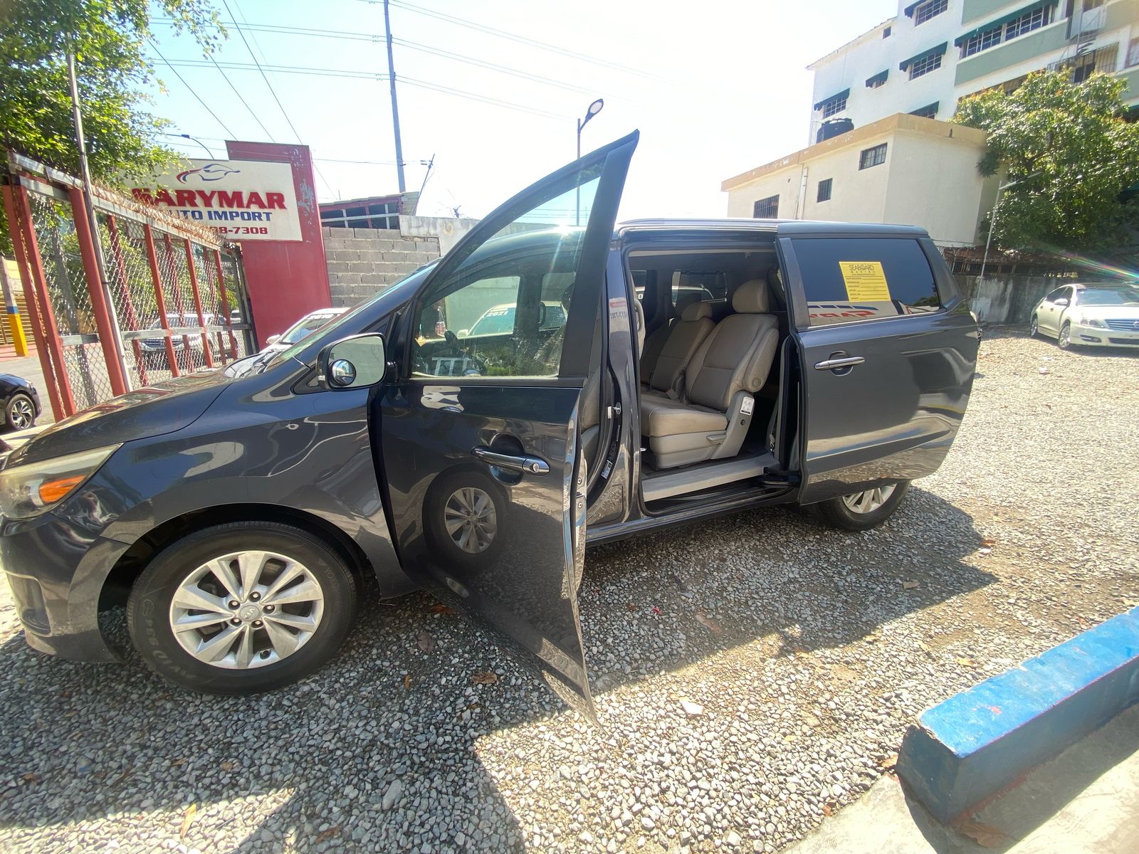 KIA SEDONA LX 2016  Foto 7275657-10.jpg