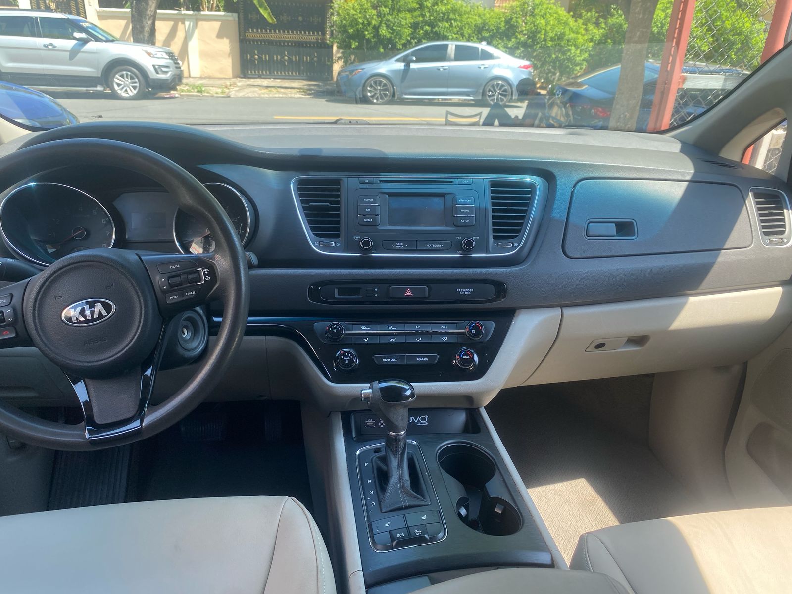 KIA SEDONA LX 2016  Foto 7275657-6.jpg