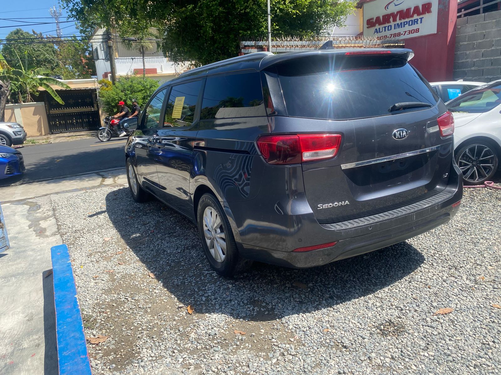 KIA SEDONA LX 2016  Foto 7275657-8.jpg