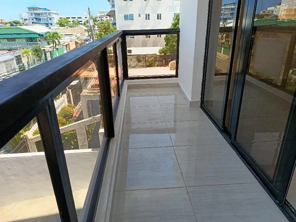 Avenida independencia Apartamento 125 metros 3 habitaciones 2 parqueos Foto 7275716-1.jpg