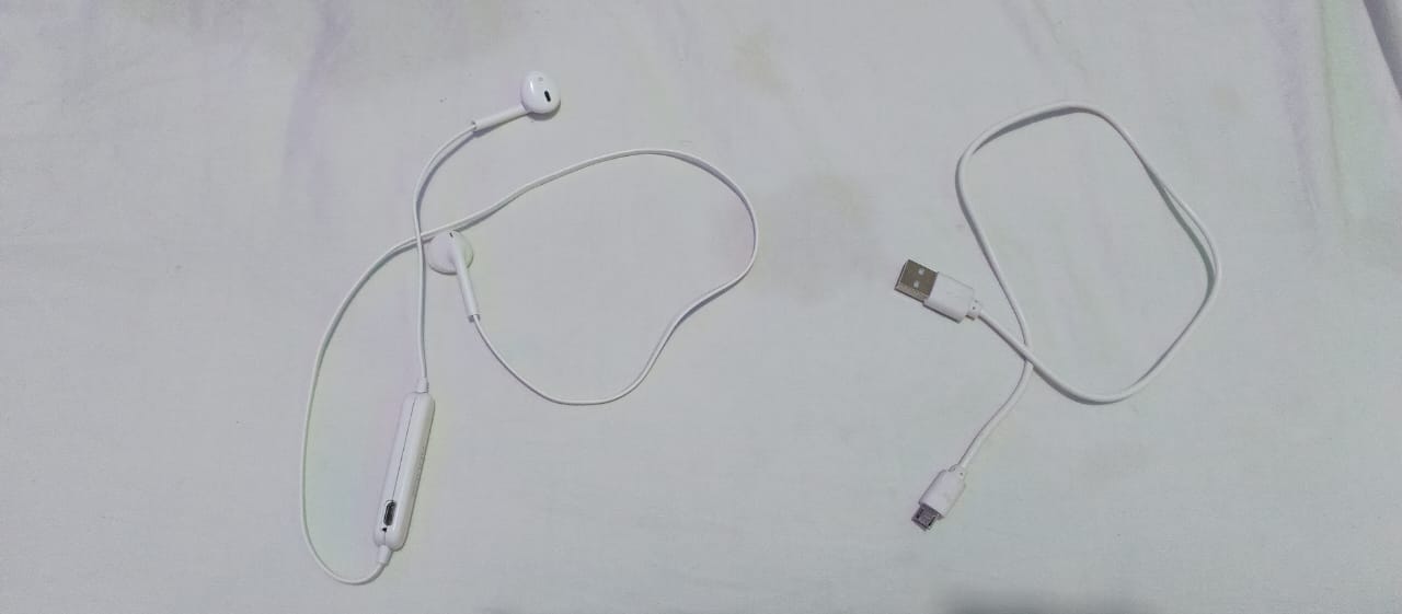 Auriculares en venta varios Foto 7275827-6.jpg