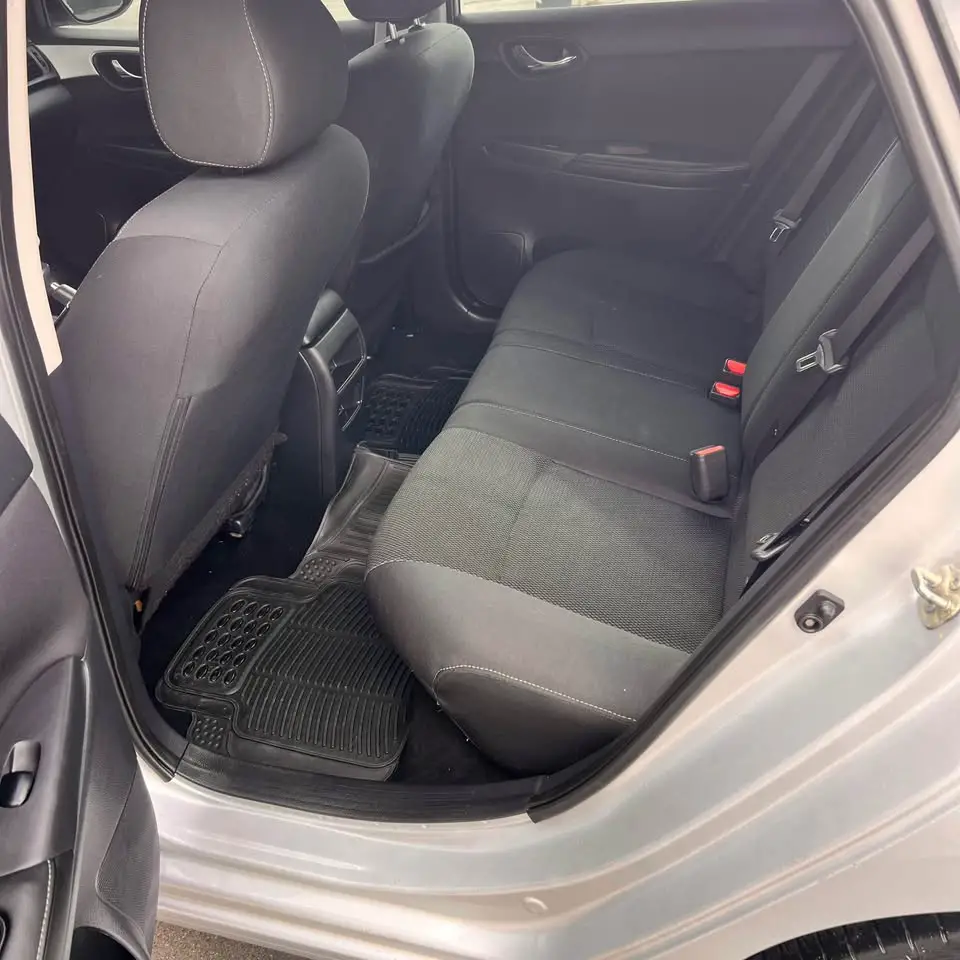 Nissan Sentra 2019  Foto 7276131-10.jpg