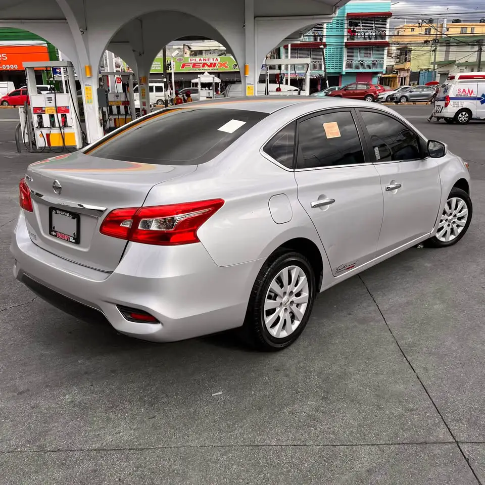 Nissan Sentra 2019  Foto 7276131-5.jpg