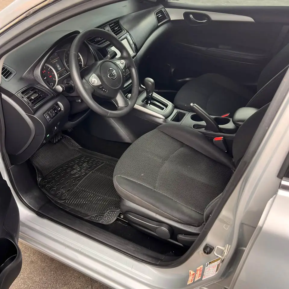 Nissan Sentra 2019  Foto 7276131-9.jpg