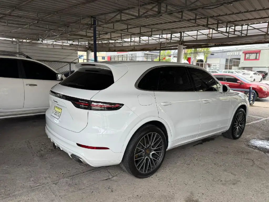 Porsche Cayenne 2019 Foto 7276185-2.jpg