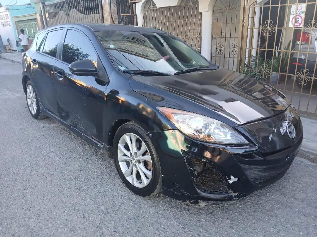 Mazda 3 hatchback 2010 en Santo Domingo Este Foto 7276188-1.jpg