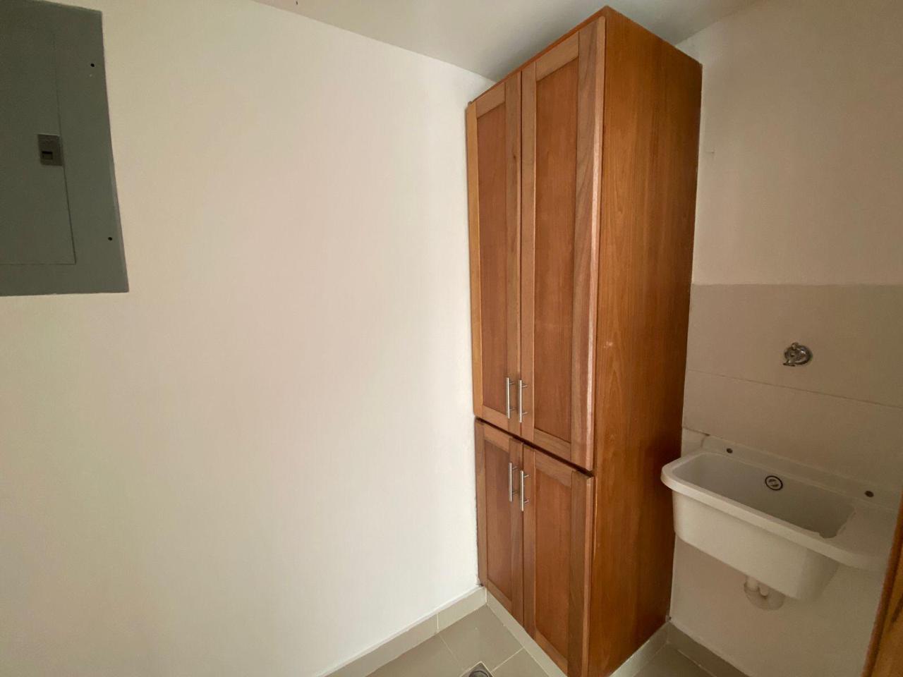 Apartamento de 2 Habitaciones en Venta en la Zona Universitaria.  Foto 7276575-4.jpg