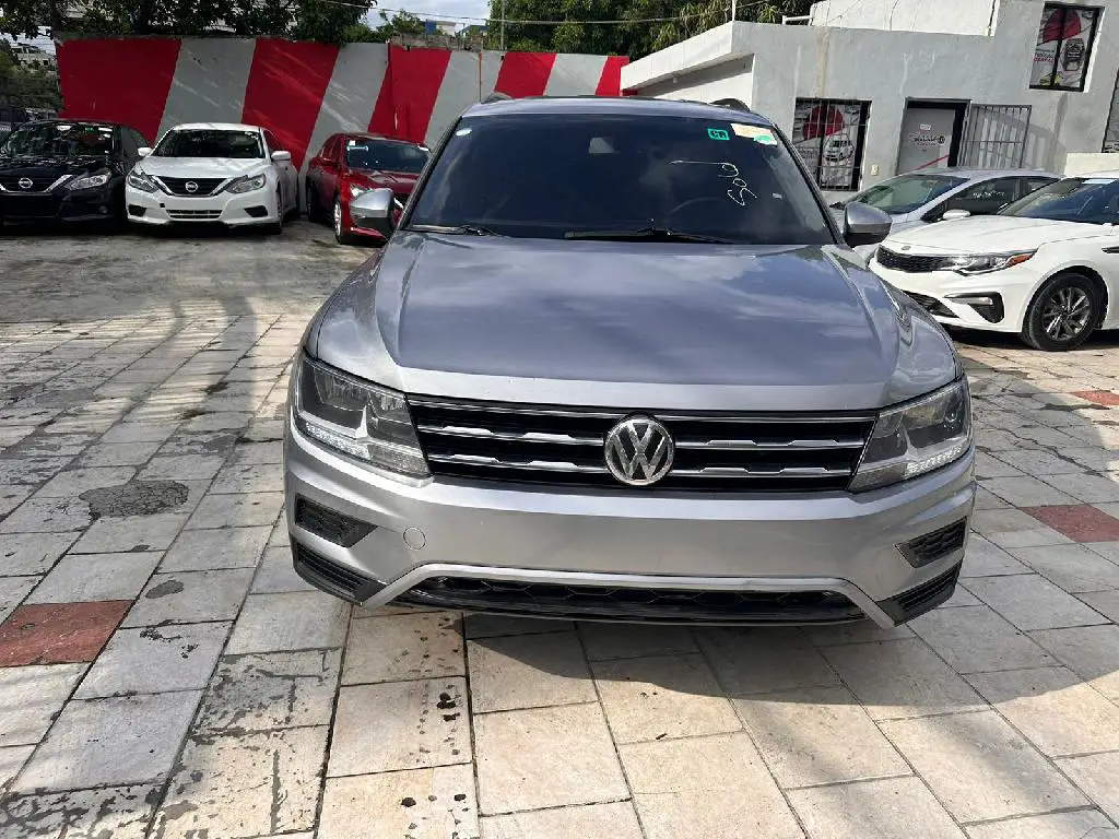 VOLKSWAGUER TIGUAN GRIS 2020 AMERICANO RECIEN IMPORTADO Foto 7277062-2.jpg
