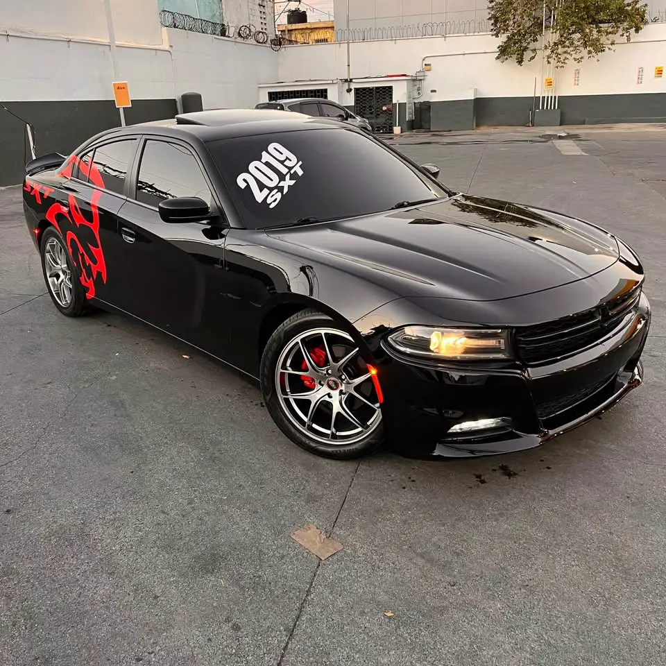 Dodge Charger SXT 2019 Foto 7277368-3.jpg