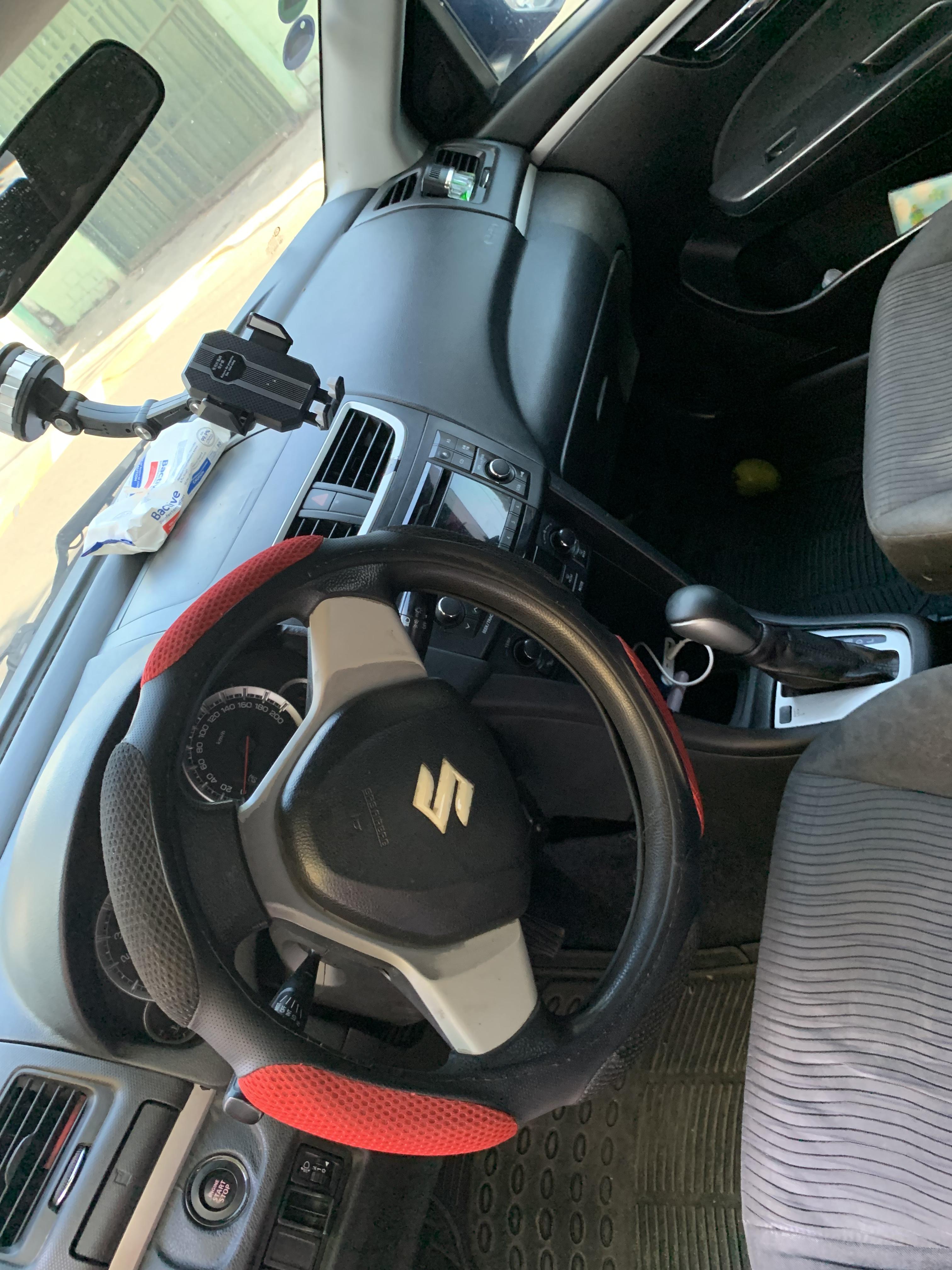 Suzuki swift 2010 caja 2012 japonesa nítida de interior y aire detalle Foto 7277382-3.jpg