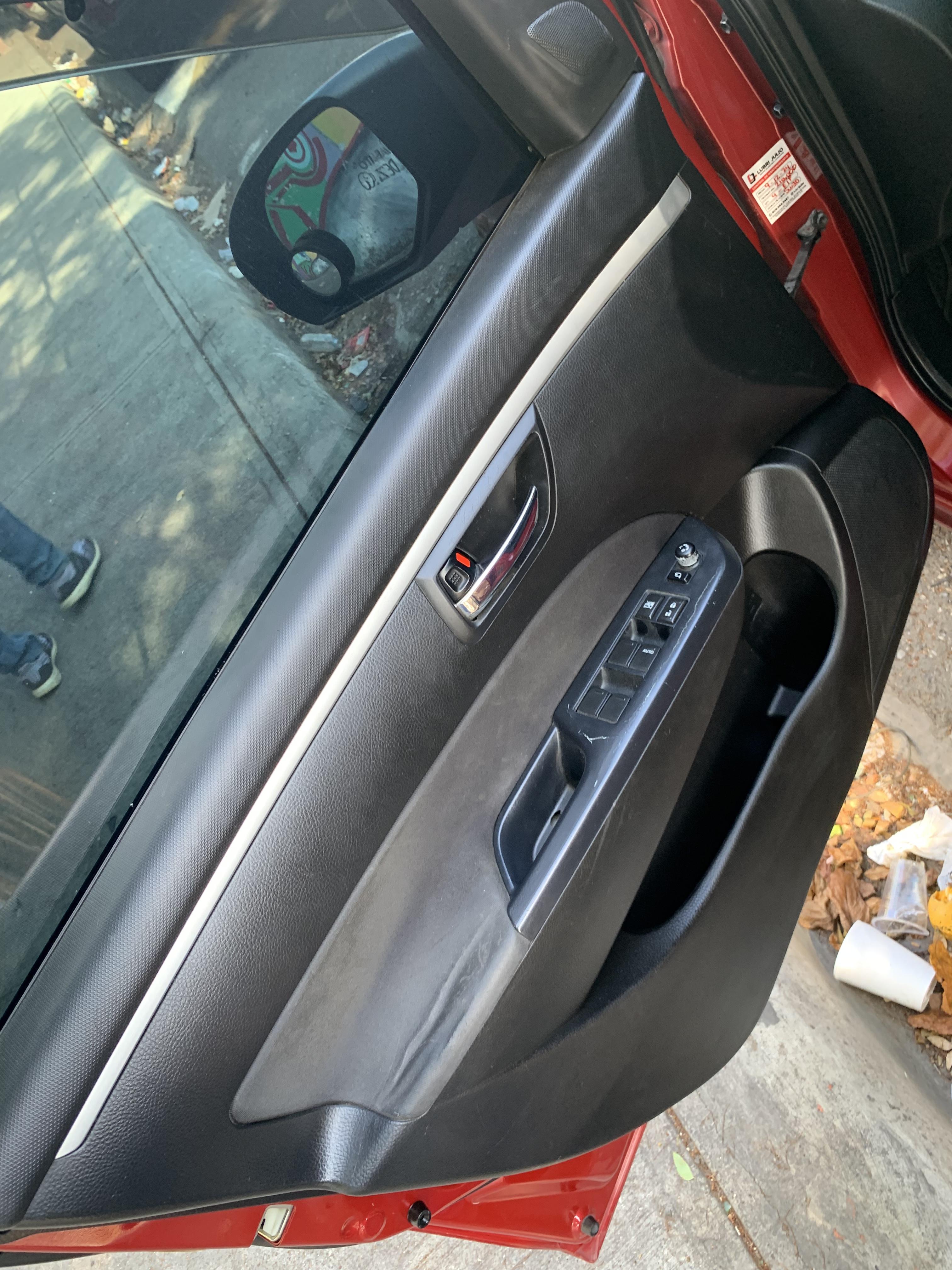 Suzuki swift 2010 caja 2012 japonesa nítida de interior y aire detalle Foto 7277382-4.jpg